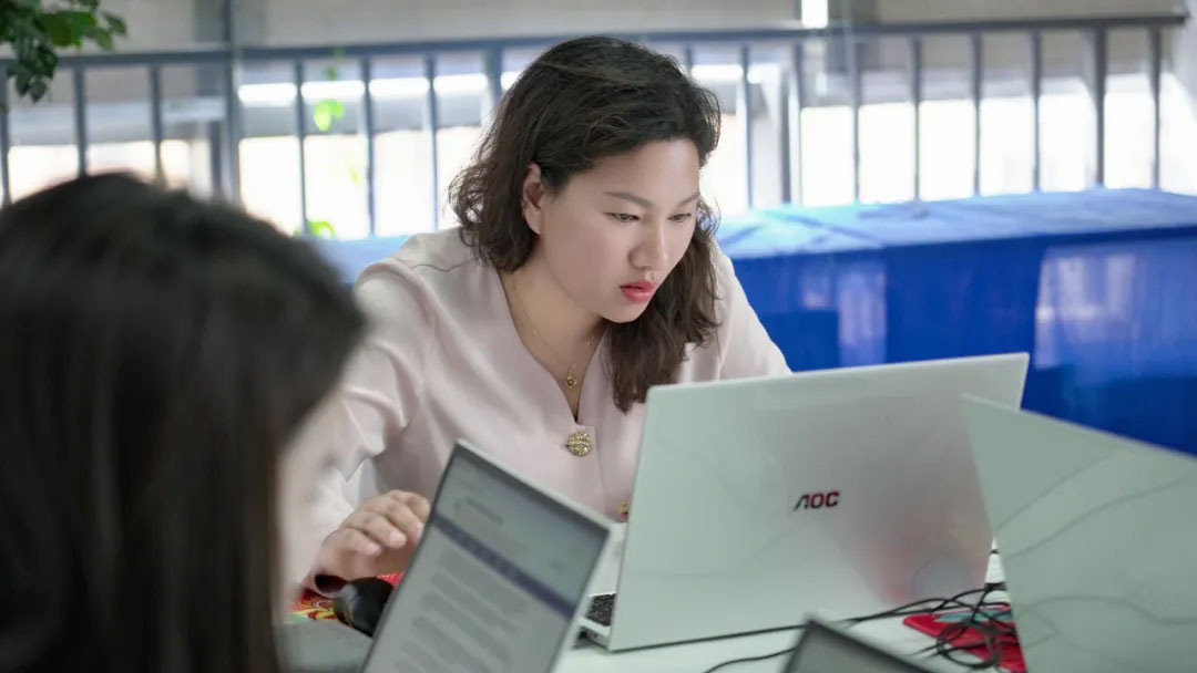 愛(ài)因森教育成考專業(yè)咨詢團(tuán) 愛(ài)因森教育成考專業(yè)咨詢團(tuán)